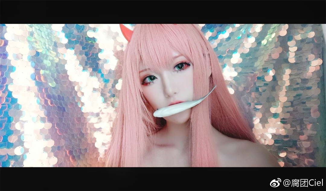 腐团儿如画——《DARLING in the FRANXX》变成了奇幻故事里的真人秀